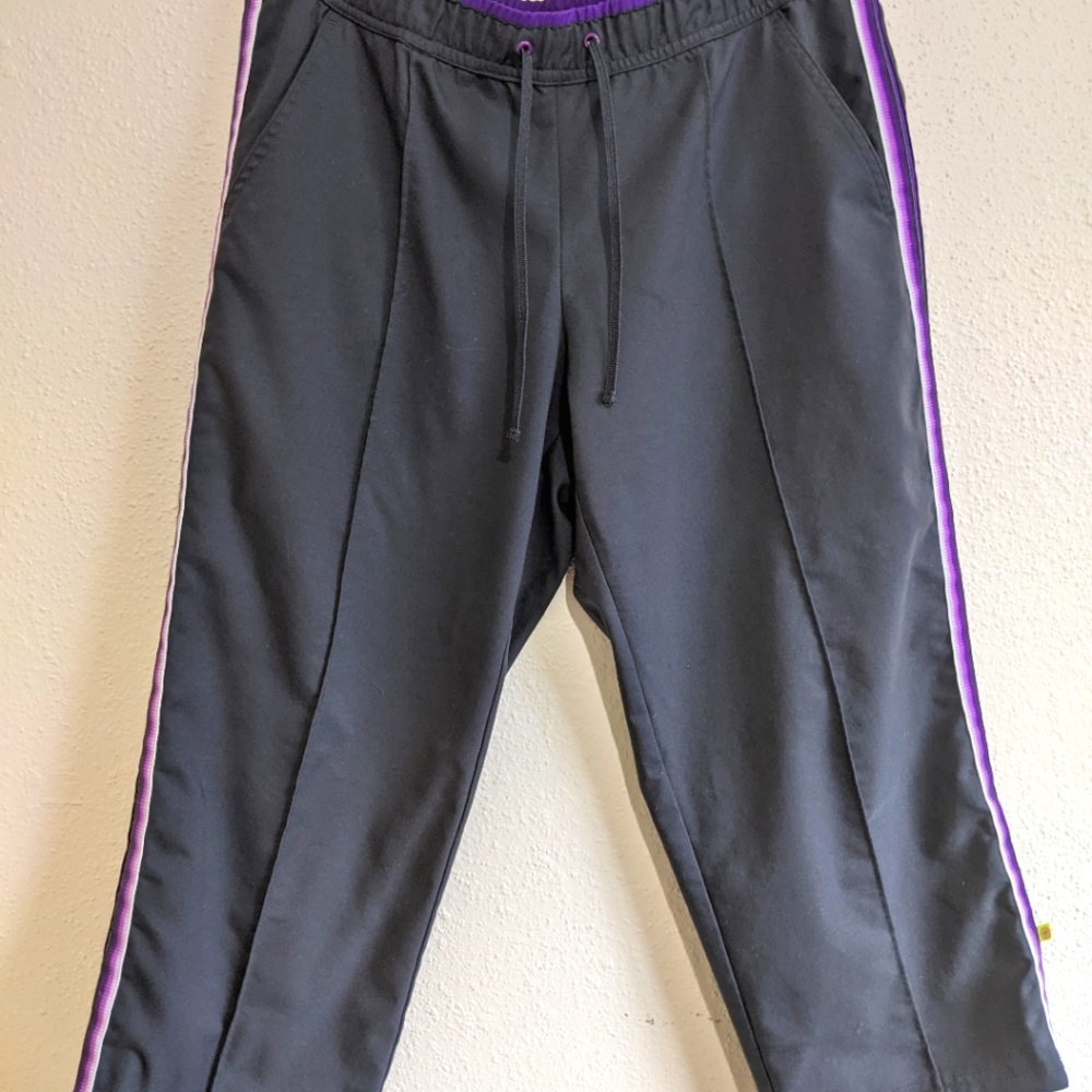 Sporty Grey Active Capris Sz M